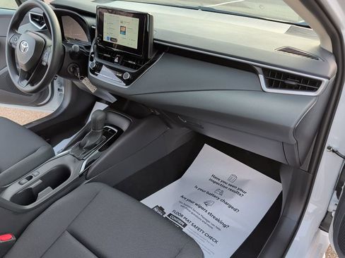 Used 2026 Toyota Corolla LE image 25