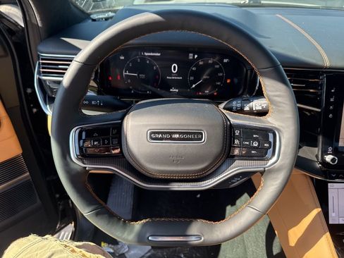 New 2026 Jeep Grand Wagoneer Summit AWD/4WD image 10