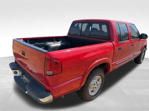 Used 2002 Chevrolet S10 Pickup LS w/ LS Preferred Equipment Group image 3