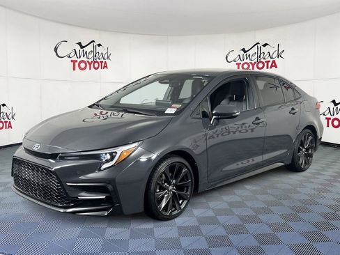 Used 2024 Toyota Corolla SE image 4