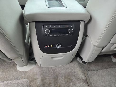 Used 2014 Chevrolet Tahoe LTZ AWD/4WD image 21