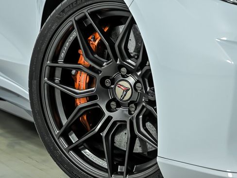 Used 2023 Chevrolet Corvette Z06 w/ Stealth Interior Trim Package RWD image 4