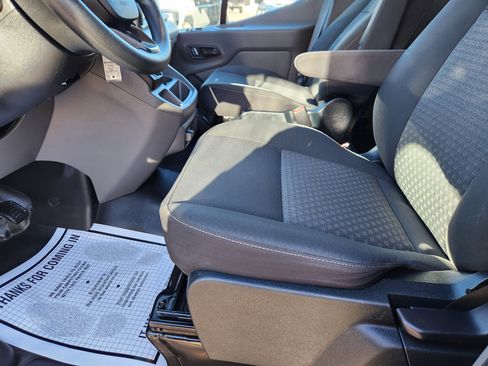 Used 2023 Ford Transit 350 XL image 9