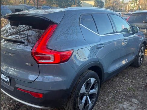Used 2023 Volvo XC40 B5 Plus w/ Driver Assist Package image 14