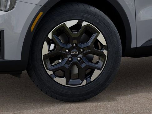 New 2026 Kia Sorento S FWD image 9