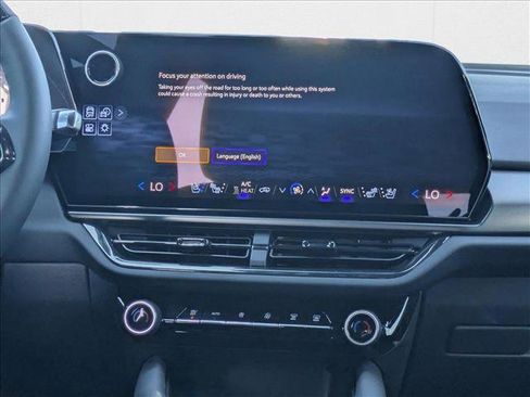 New 2025 Chevrolet Equinox EV RS image 12