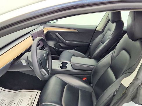 Used 2023 Tesla Model 3 Standard Range image 23