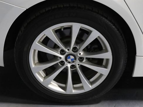 Used 2017 BMW 320i xDrive Sedan AWD/4WD image 41