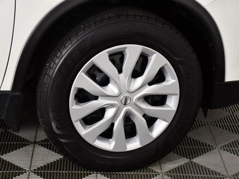 Used 2017 Nissan Rogue S AWD/4WD image 51