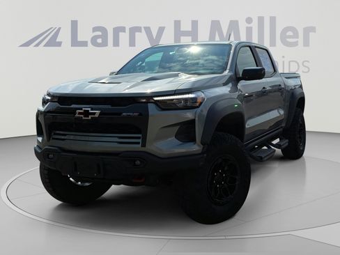 Used 2024 Chevrolet Colorado ZR2 w/ ZR2 Bison Edition AWD/4WD image 1