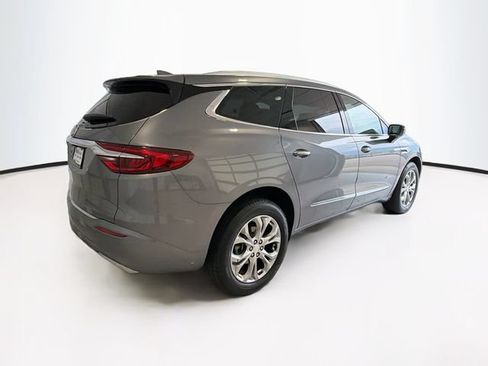 Used 2020 Buick Enclave Avenir w/ Avenir Technology Package AWD/4WD image 7