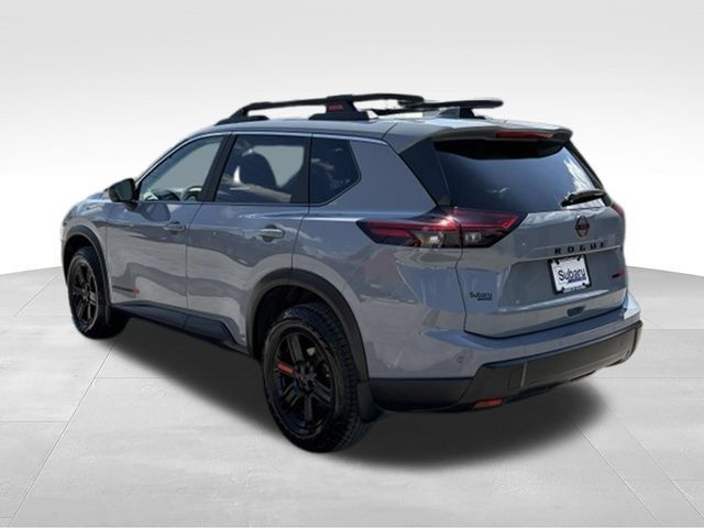 Used 2025 Nissan Rogue SV AWD/4WD image 5