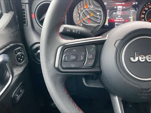 Used 2025 Jeep Wrangler Unlimited Rubicon image 22