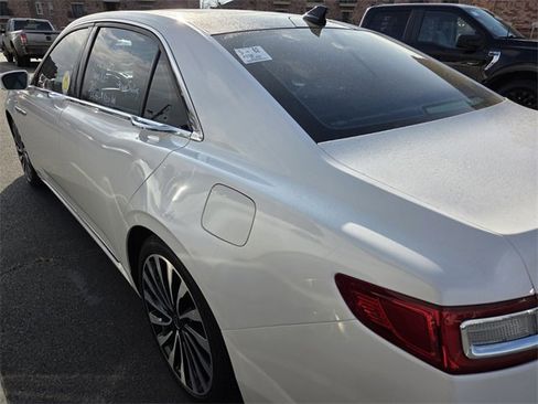 Used 2018 Lincoln Continental Black Label image 5