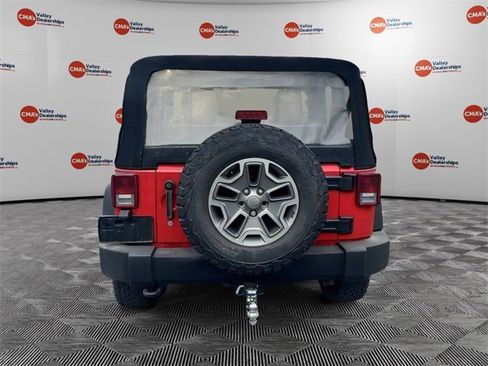 Used 2015 Jeep Wrangler Rubicon w/ Dual Top Group image 5