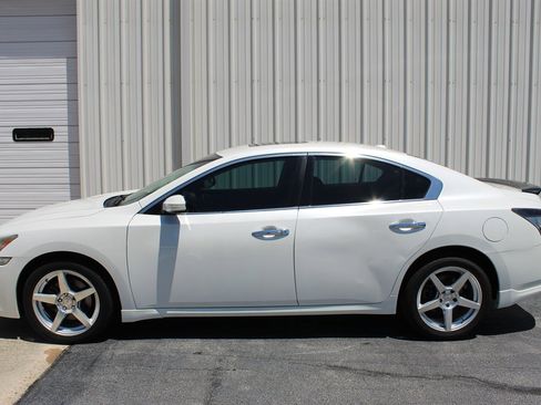 Used 2014 Nissan Maxima 3.5 SV w/ SV Value Package FWD image 5
