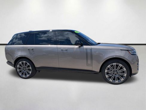 Used 2023 Land Rover Range Rover Long Wheelbase SE AWD/4WD image 3