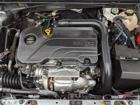 Used 2024 Chevrolet Malibu LS FWD image 31