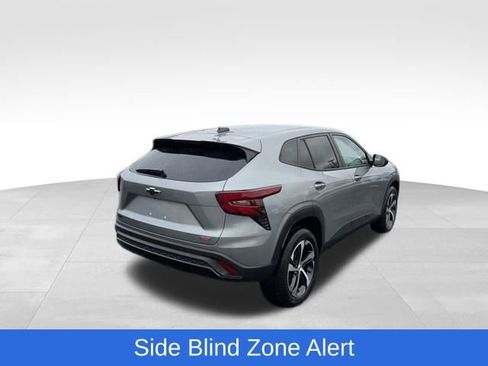Used 2024 Chevrolet Trax RS w/ Driver Confidence Package image 6
