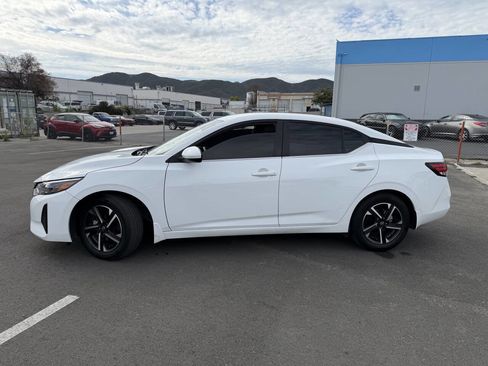 Used 2025 Nissan Sentra SV image 14