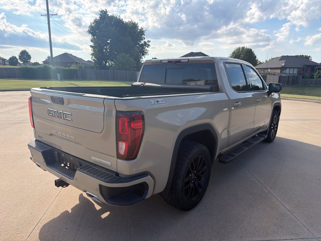 Used 2022 GMC Sierra 1500 Elevation w/ Elevation Premium Package AWD/4WD image 5