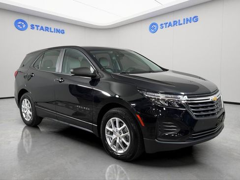 Used 2024 Chevrolet Equinox LS FWD image 14