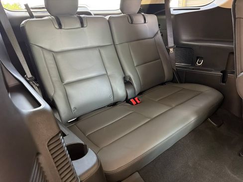 Used 2026 Ford Explorer Active w/ Active Comfort Package RWD image 34