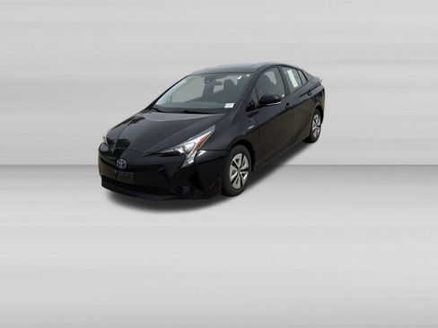 Used 2016 Toyota Prius Three w/ Advanced Technology Package FWD image 11