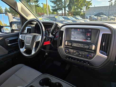 Used 2015 GMC Sierra 2500 SLE image 11