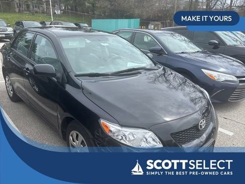 Used 2010 Toyota Corolla LE image 1