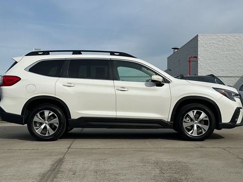 Used 2024 Subaru Ascent Premium w/ Convenience Package image 2