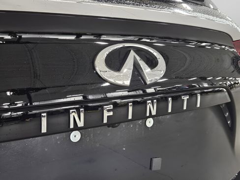 Certified 2025 INFINITI QX50 Luxe w/ Accent Package image 36