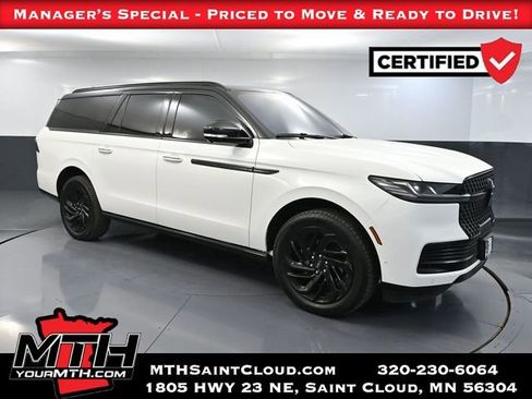 Used 2025 Lincoln Navigator L Reserve AWD/4WD image 1
