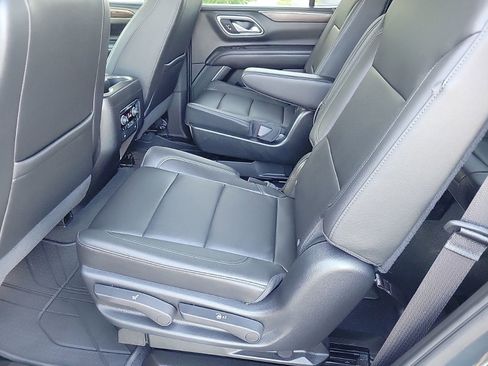 Certified 2021 Chevrolet Tahoe Z71 w/ Z71 Signature Package AWD/4WD image 16
