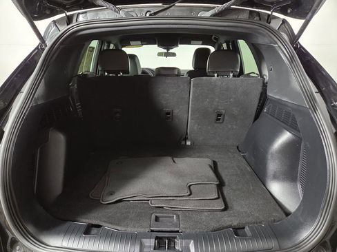 Used 2025 Ford Escape ST-Line image 24