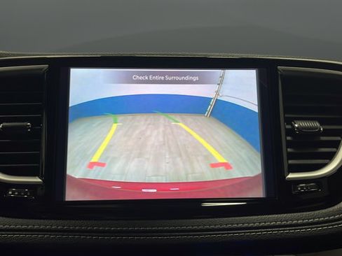 New 2026 Chrysler Pacifica Select FWD image 12
