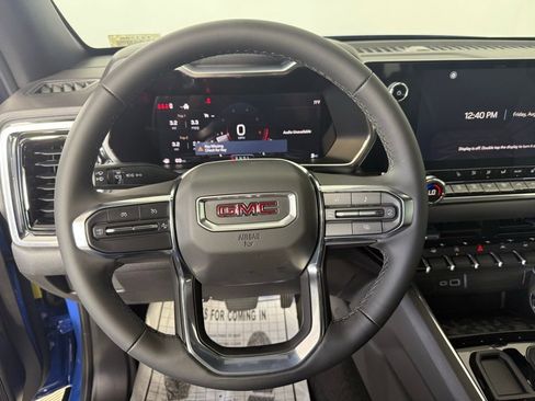 New 2026 GMC Canyon Elevation w/ Convenience Package image 15