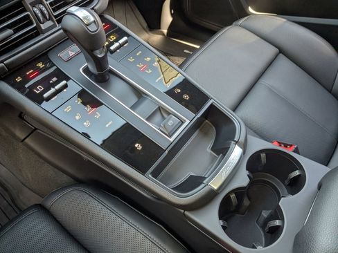 New 2026 Porsche Macan AWD/4WD image 21