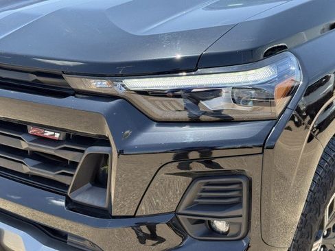 Used 2024 Chevrolet Colorado Z71 w/ Z71 Convenience Package 2 AWD/4WD image 16