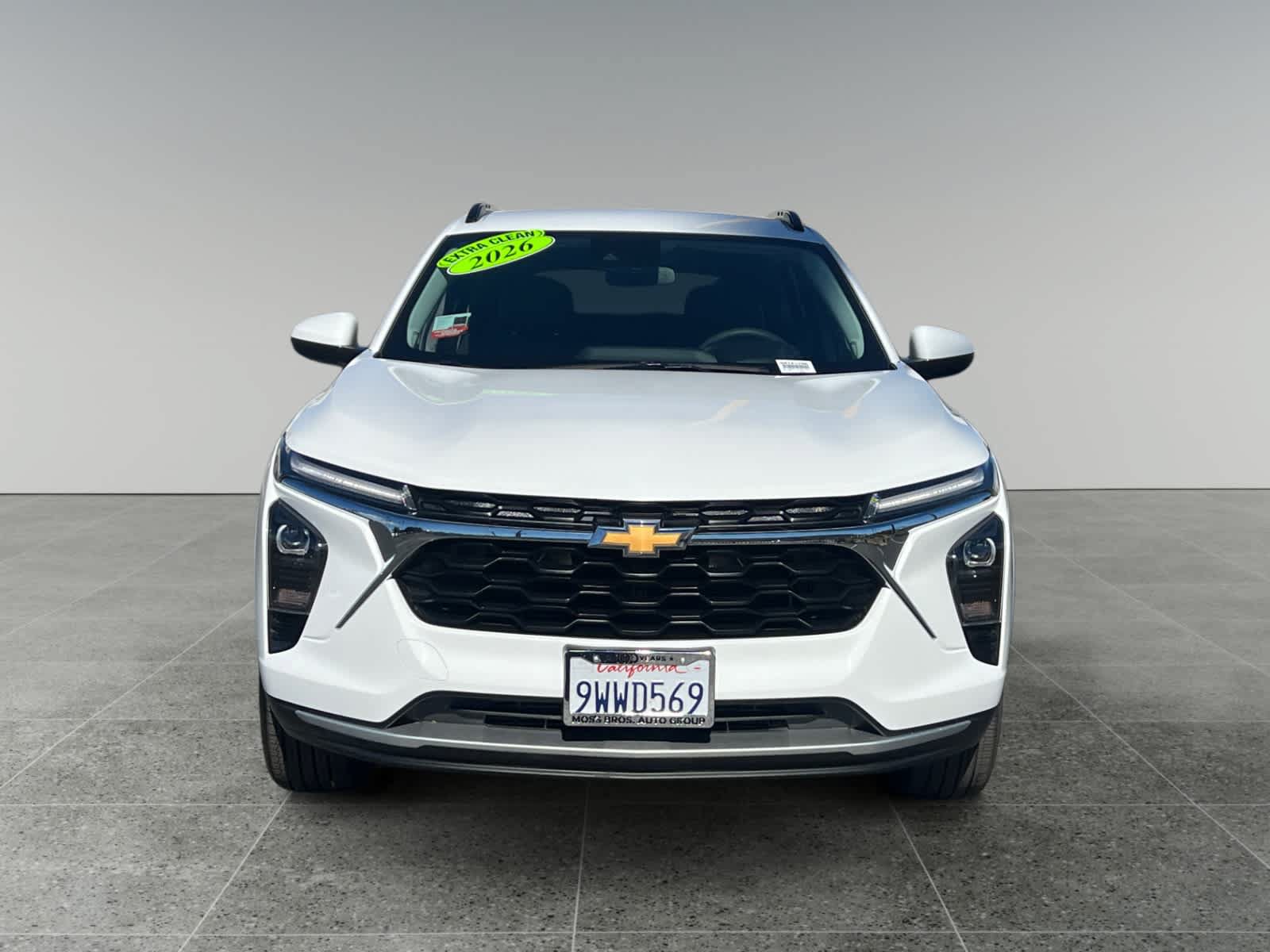Used 2026 Chevrolet Trax LT FWD image 8