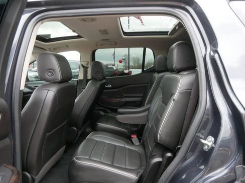 Used 2021 GMC Acadia Denali w/ Denali Ultimate Package image 19