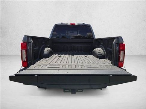 Used 2022 Ford F350 Platinum w/ Tremor Off-Road Package AWD/4WD image 6