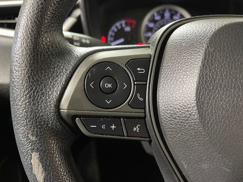 Used 2021 Toyota Corolla LE image 26