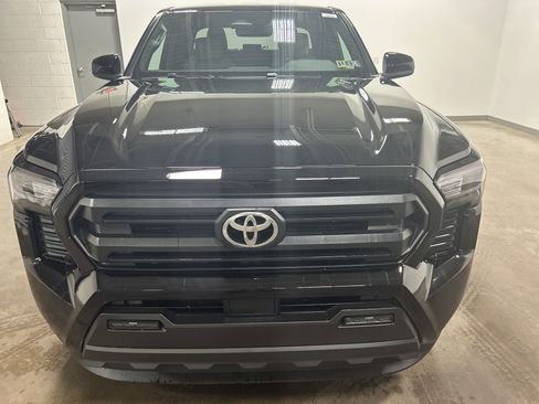 New 2025 Toyota Tacoma SR5 image 36