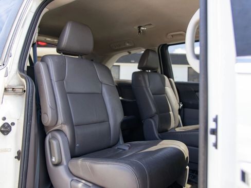 Used 2015 Honda Odyssey EX-L image 24
