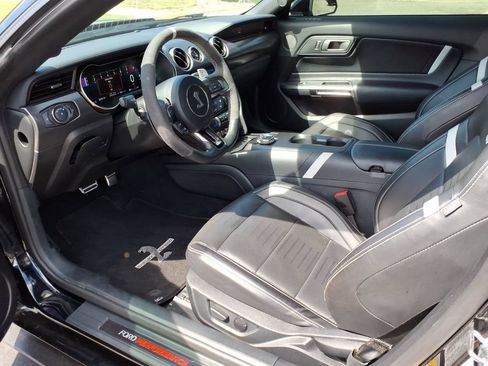 Used 2021 Ford Mustang Shelby GT500 w/ Technology Package RWD image 10