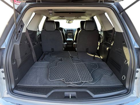 Used 2012 GMC Acadia Denali image 17