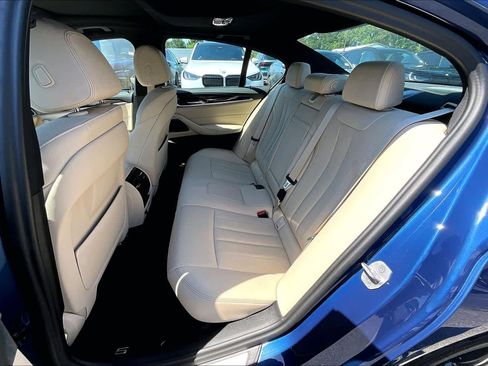 Certified 2023 BMW 530i w/ Premium Package RWD image 21