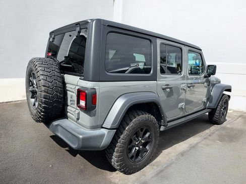 Used 2023 Jeep Wrangler Unlimited Sport image 3