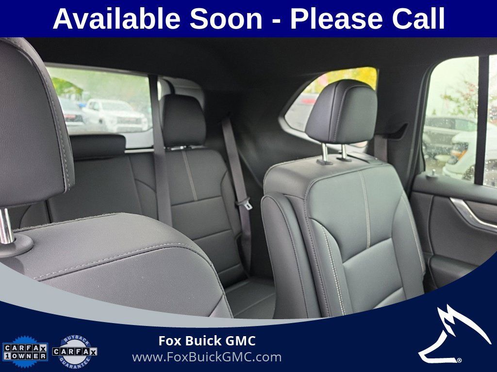 Used 2025 GMC Acadia Elevation w/ Elevation Premium Package AWD/4WD image 5